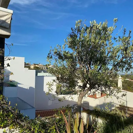 The Lemon Tree House By Intiholidays * Boliqueime